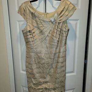 London Times. Womens Dress Gold~ Tiered Cocktail Party Dress~Size 16